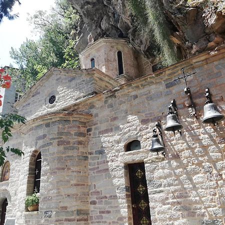 Valentini Guesthouse Карпенисион Номер фото