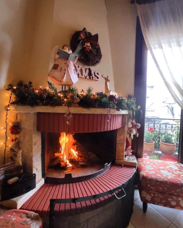Valentini Guesthouse Карпенисион Экстерьер фото