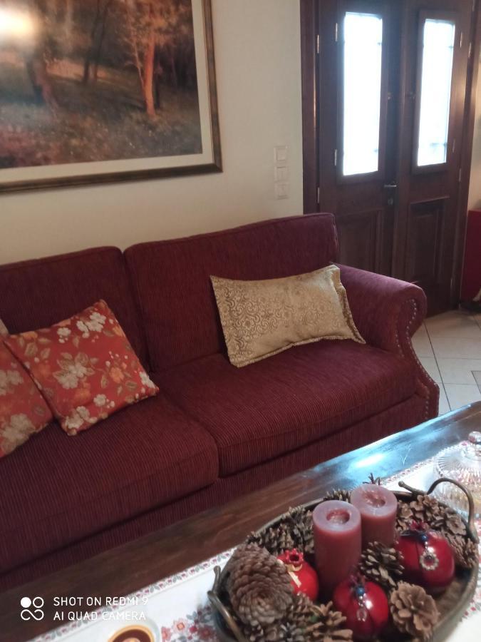 Valentini Guesthouse Карпенисион Экстерьер фото