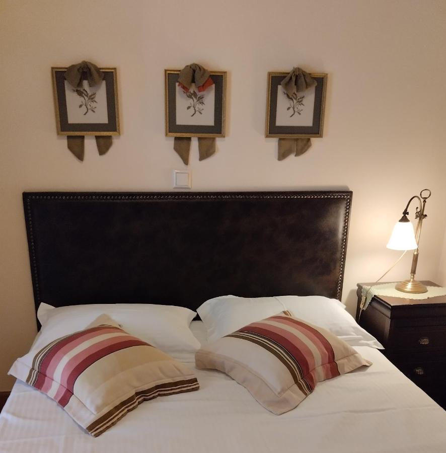 Valentini Guesthouse Карпенисион Экстерьер фото