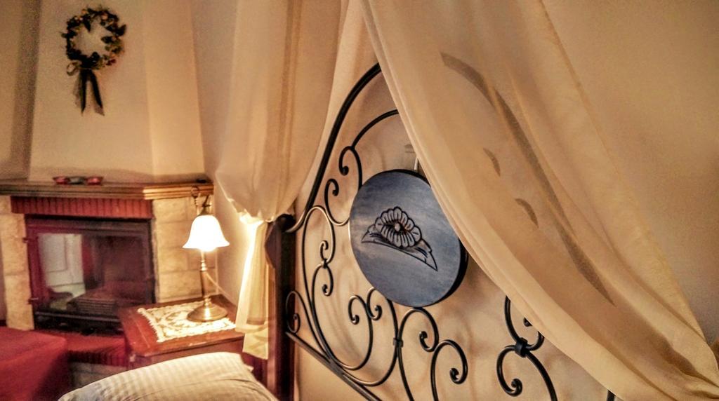 Valentini Guesthouse Карпенисион Экстерьер фото
